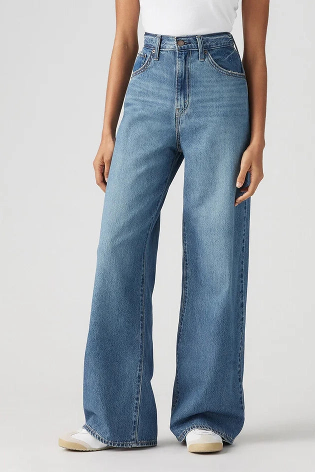 Levi's Cinch Baggy // Chasing Dreams