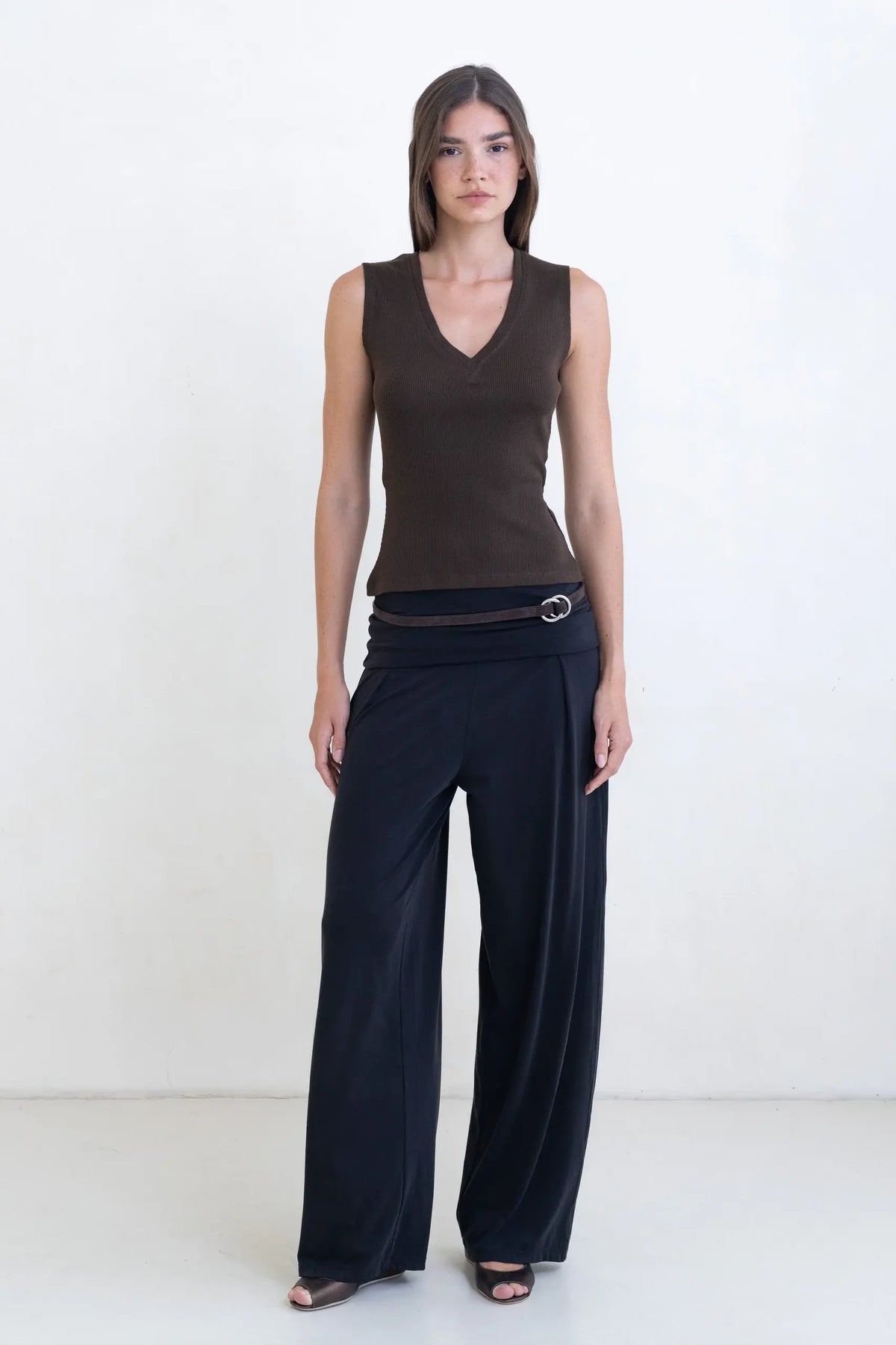 Belle Anna Morning Top // Dark Brown