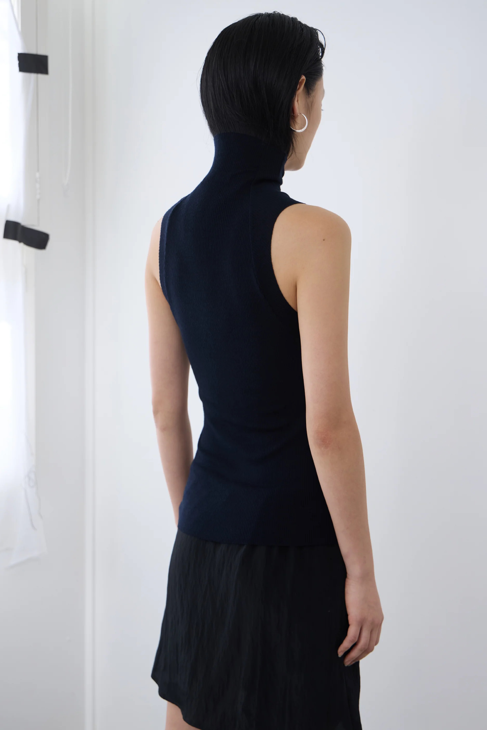 PV Dissolve Wool Tank // Ink