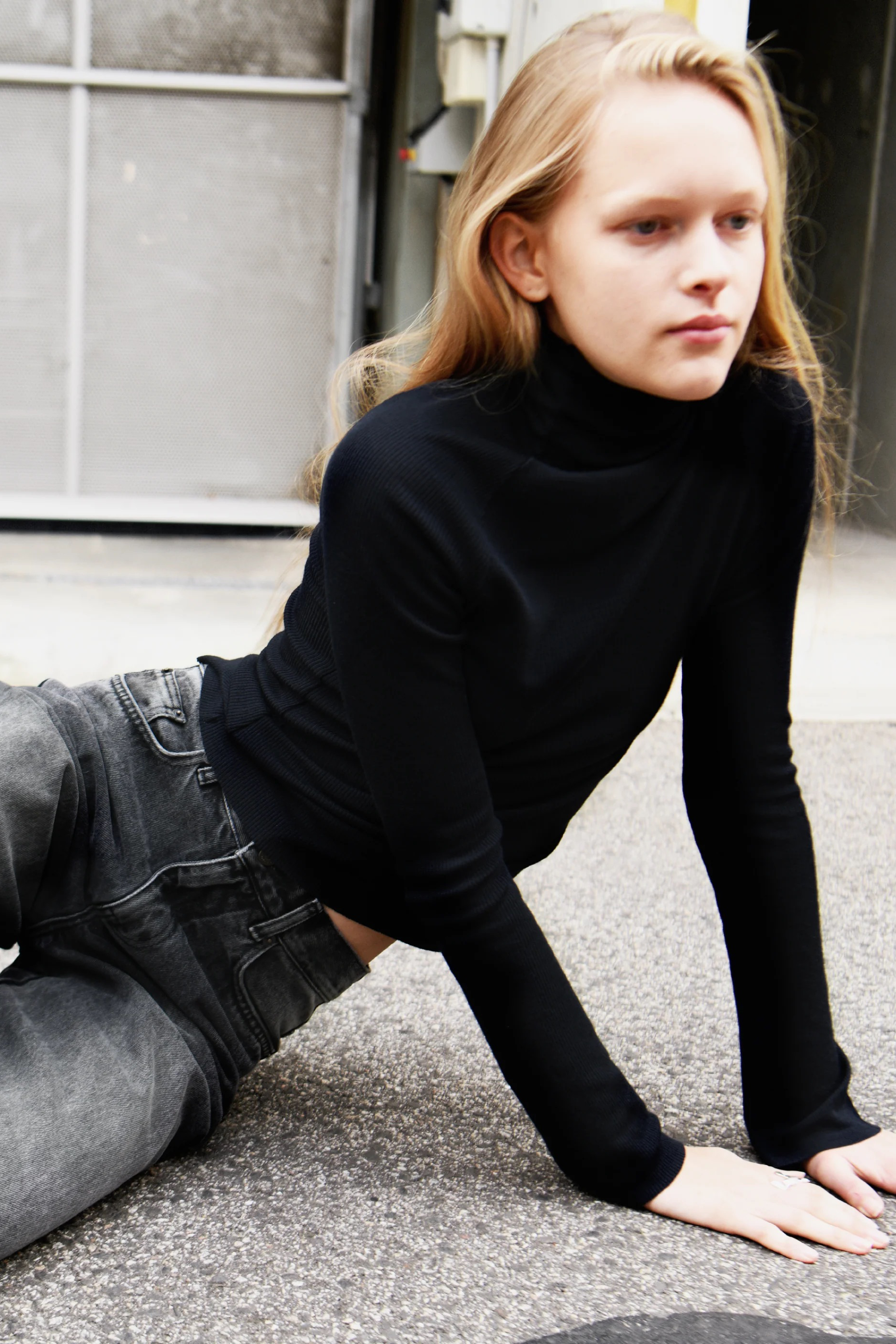 PV Dissolve Wool Turtleneck // Ink