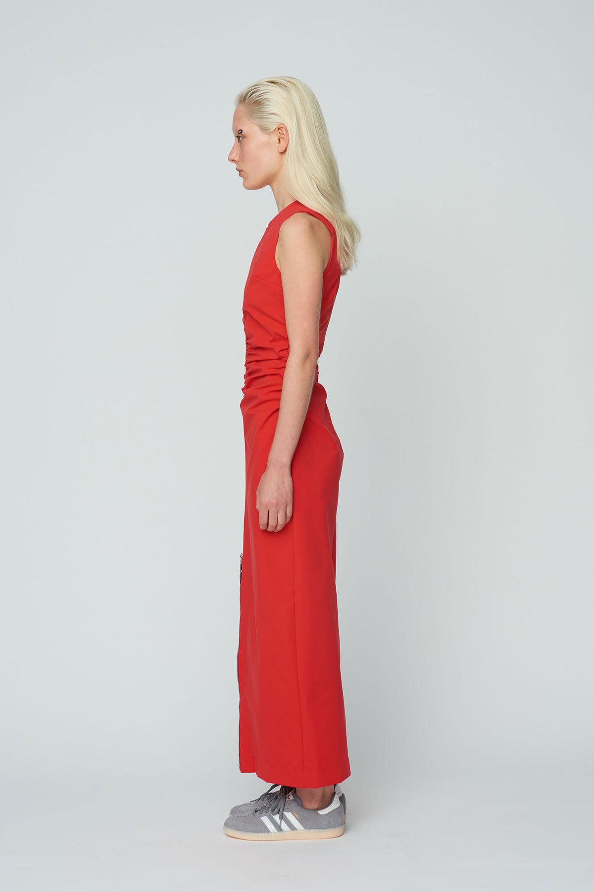 Wynn Hamlyn Zipper Sleeveless Dress // Scarlet