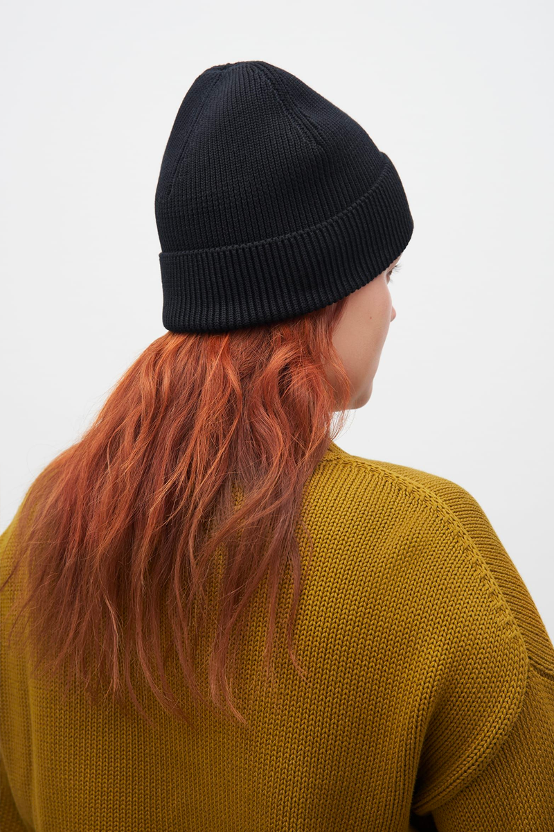 Kowtow Beanie // Black