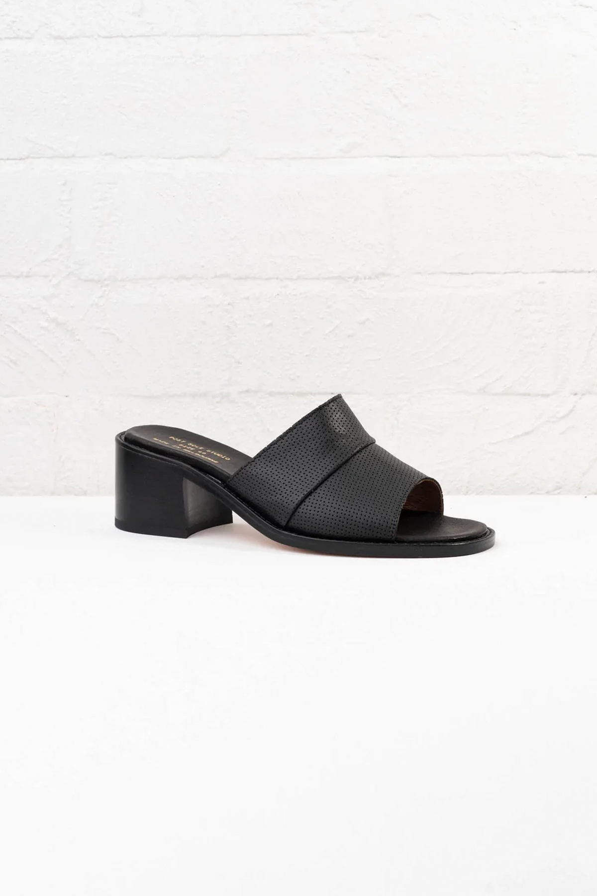 PSS Byway // Black Perforated