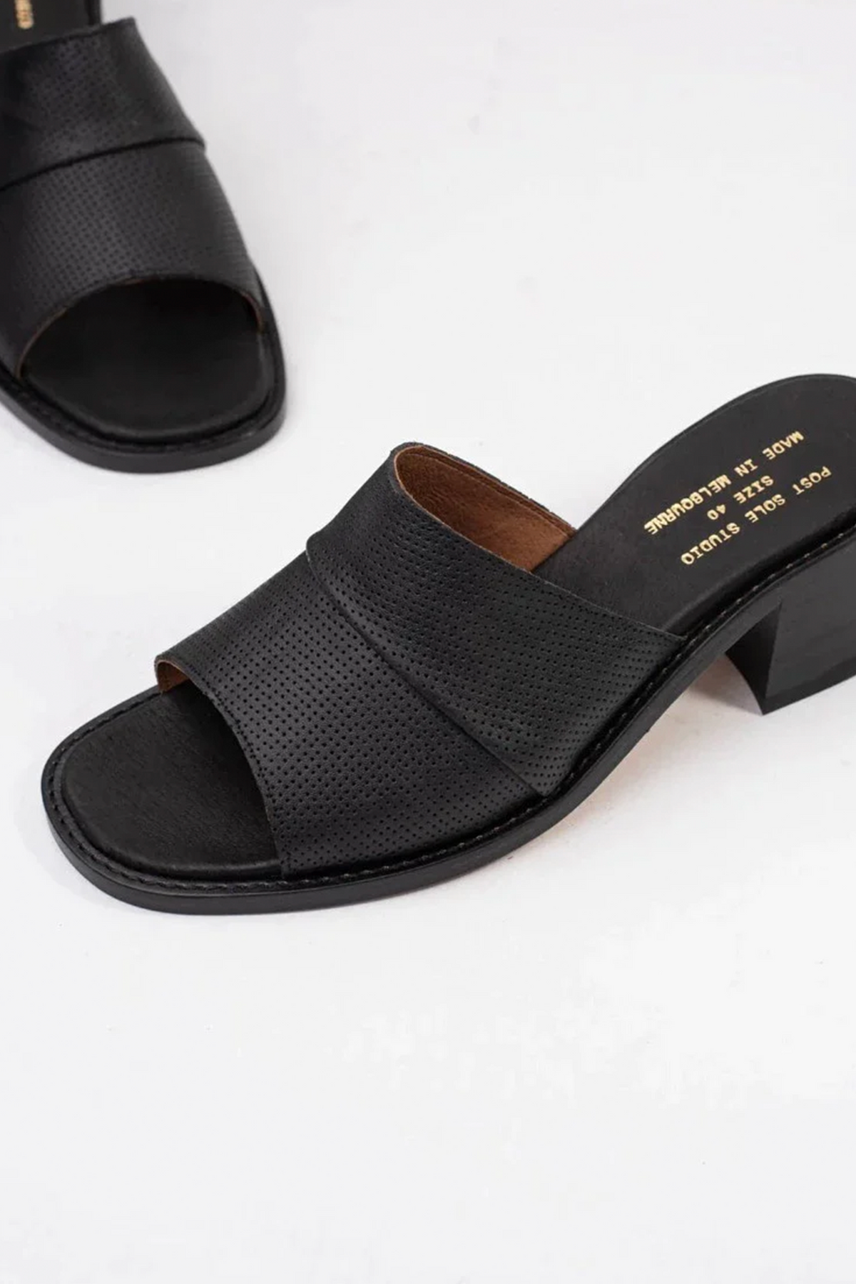 PSS Byway // Black Perforated
