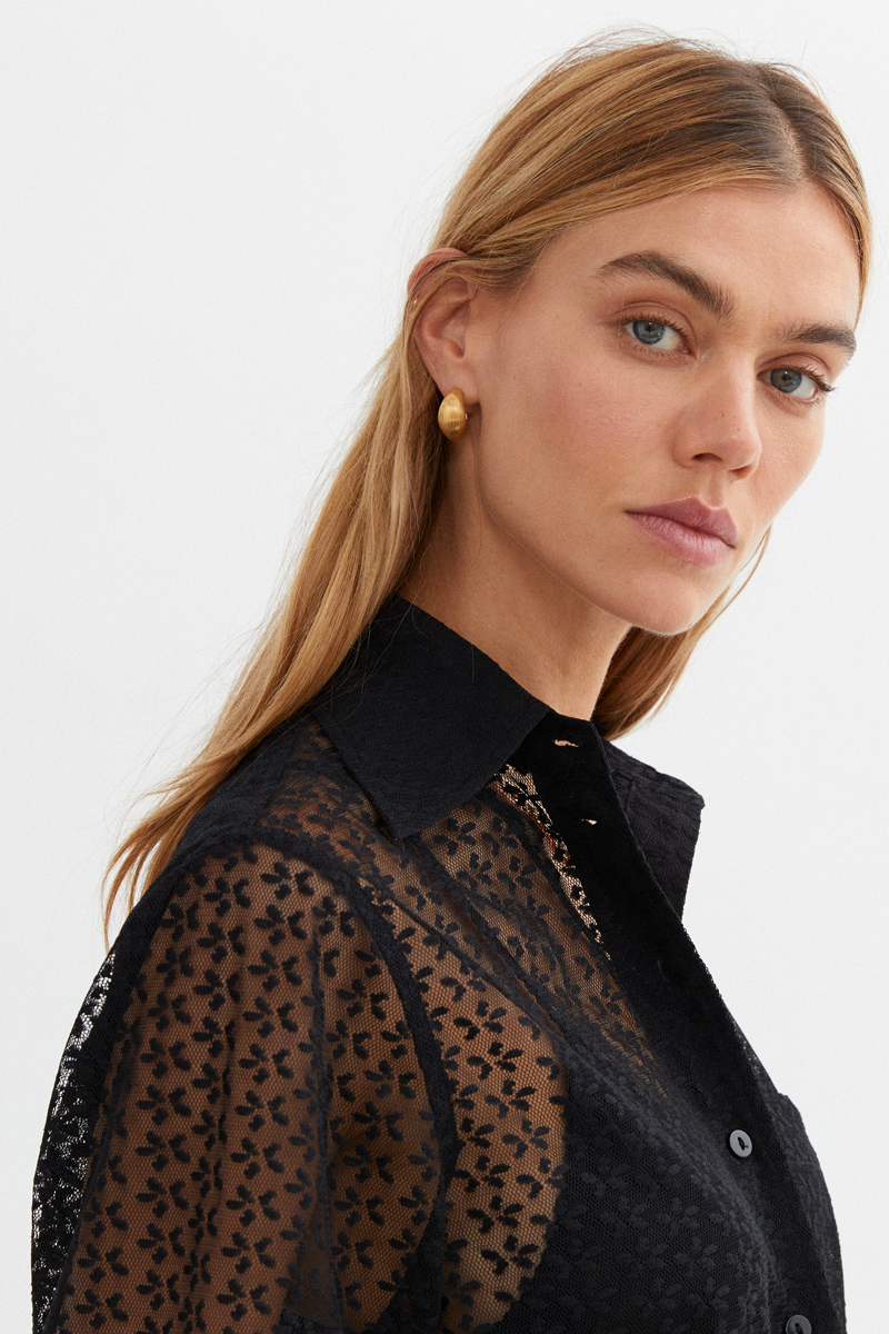 Blanca Holland Shirt // Black