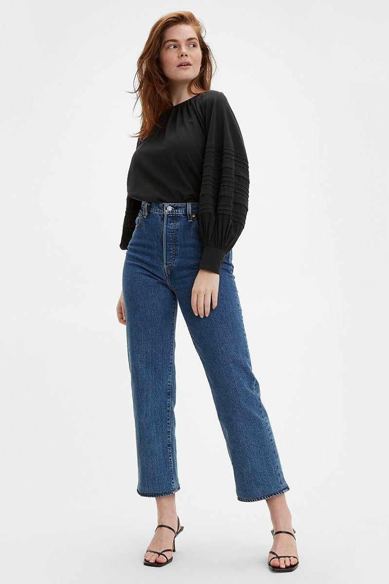 Levis Ribcage Straight Ankle // Georgie