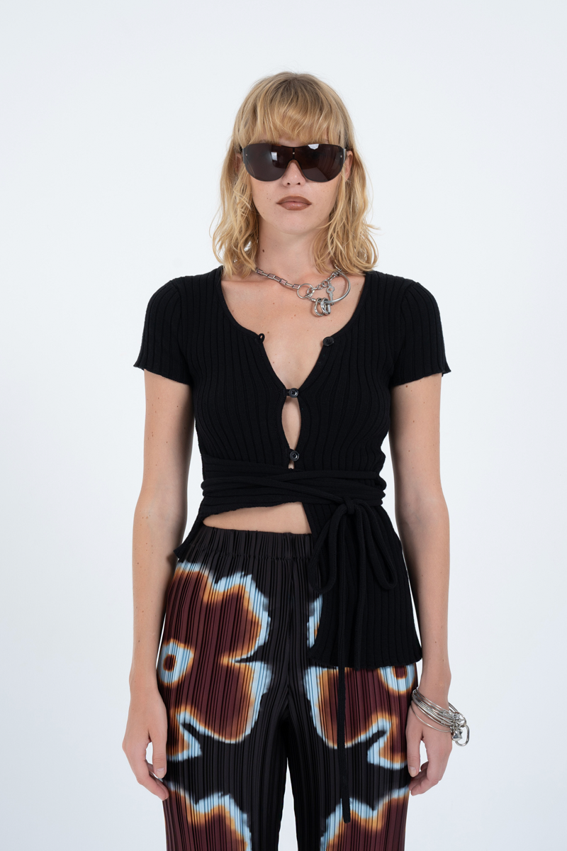 Arthur Asymmetric Tie Tee // Black